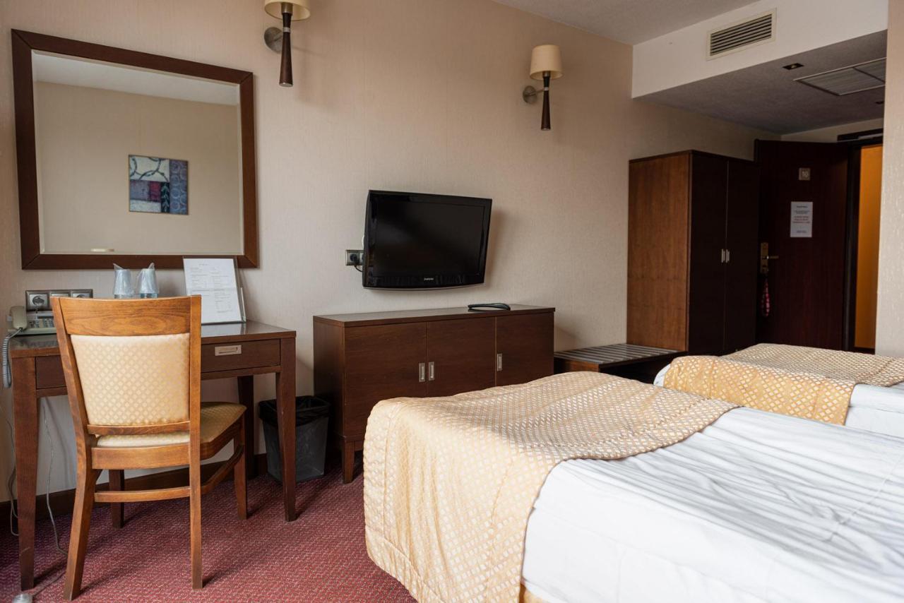 Hotel Mop Olesnica Mala Kurowskie Chalupy Kültér fotó